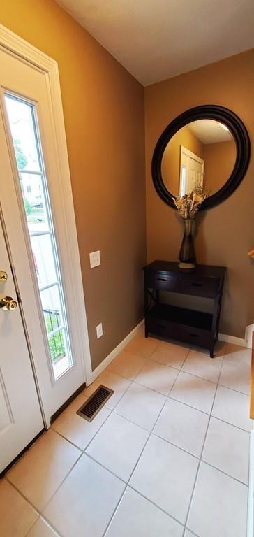 12 Honeysuckle Road Worcester, MA 01607 - Photo 3 of 29