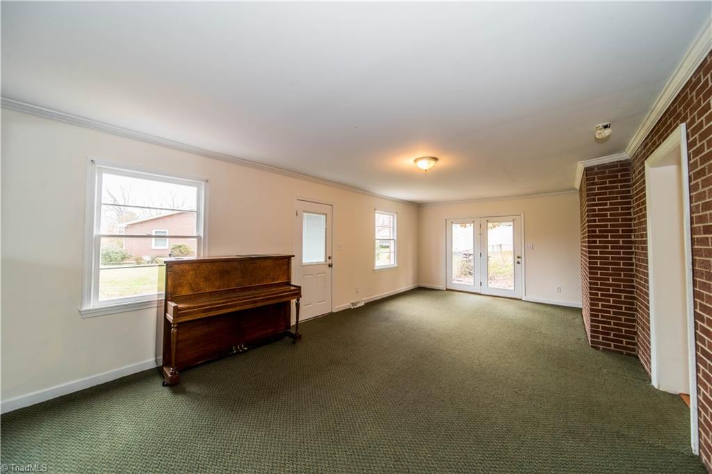 6940 Blenheim Court Rural Hall, NC 27045 - Photo 10 of 26 Gallery Image 10