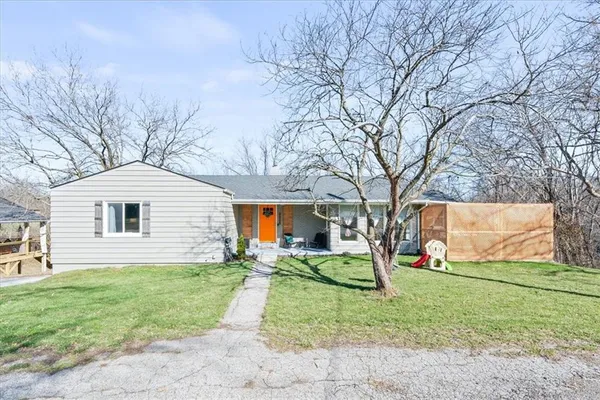 $320,000 | 8008 Parkview Avenue, Kansas City, KS 66109
