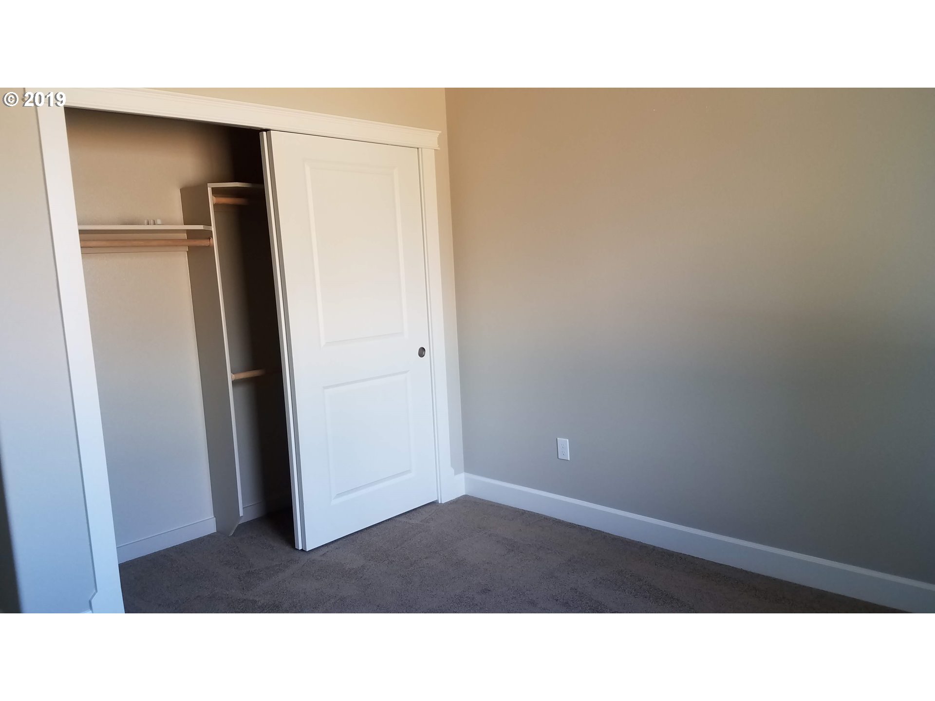 8784 Portland Road Northeast Salem, OR 97305 - Photo 15 of 30 Gallery Image 15