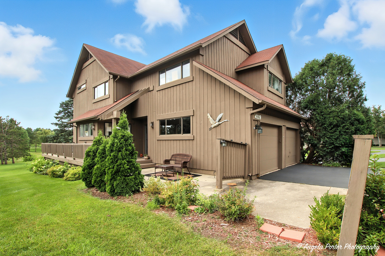 4119 White Ash Road Crystal Lake, IL 60014 - Photo 35 of 48 a view of a house with backyard and garden