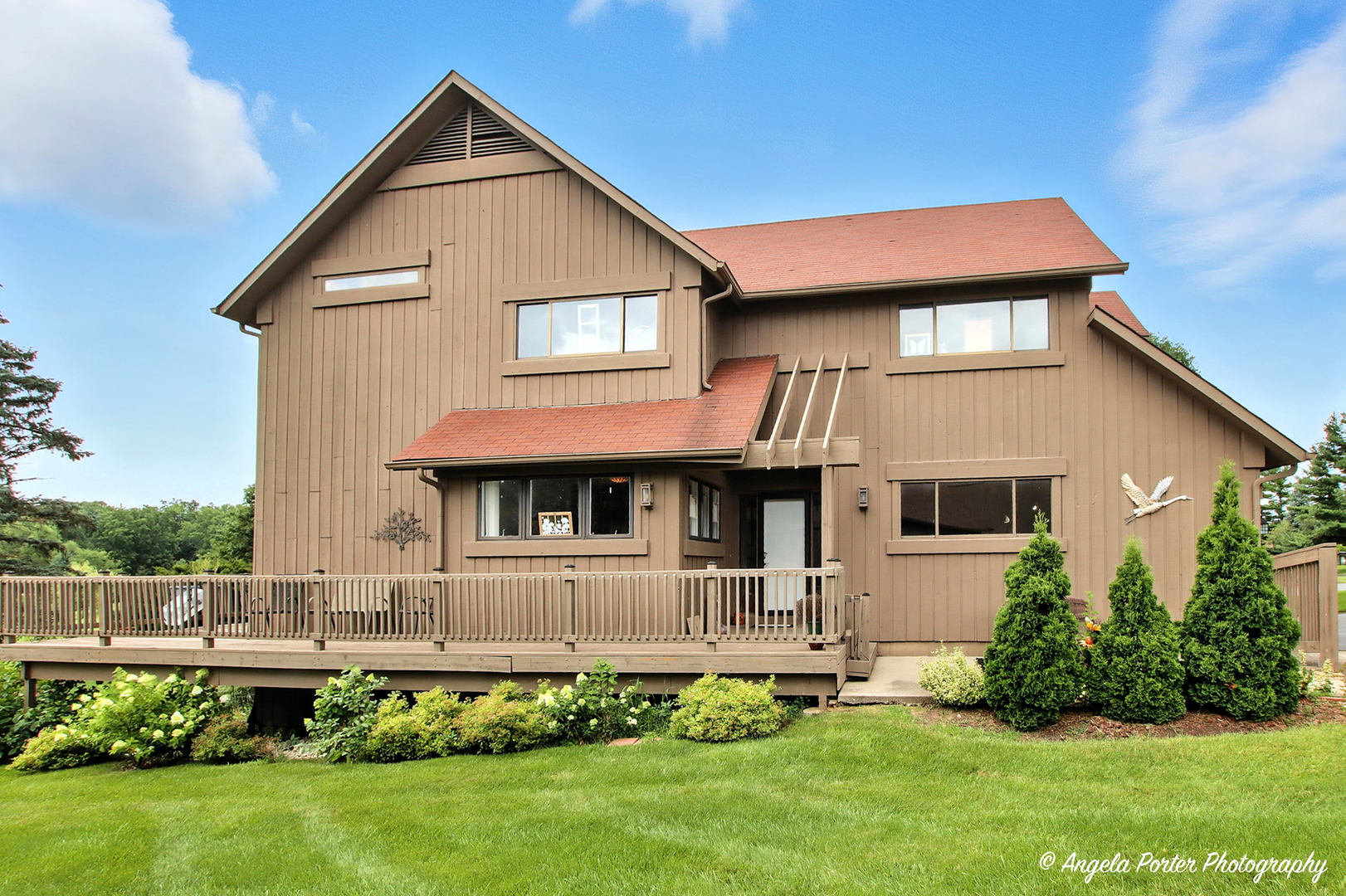 4119 White Ash Road Crystal Lake, IL 60014 - Photo 36 of 48 a front view of a house with a yard