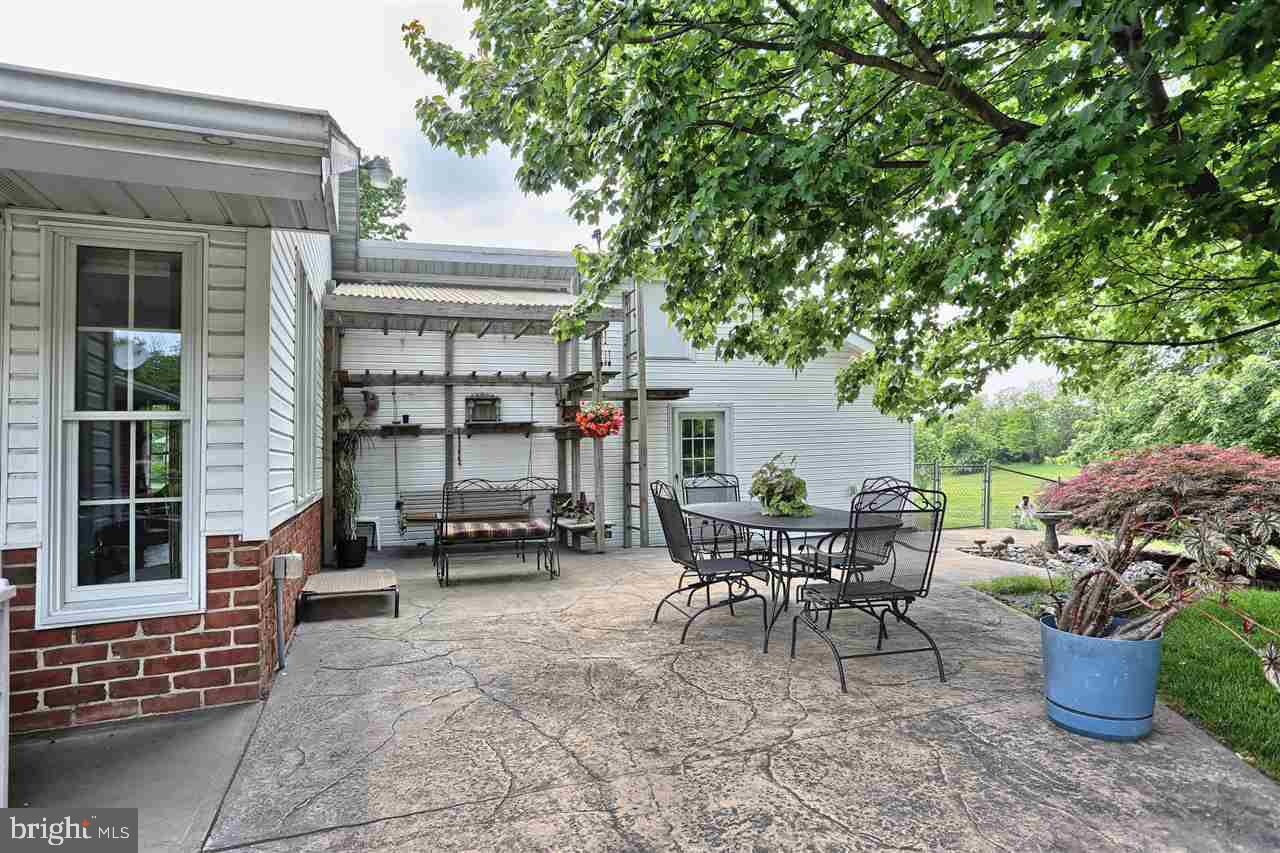 928 Alexander Spring Road Carlisle, PA 17015 - Photo 6 of 25 Gallery Image 6