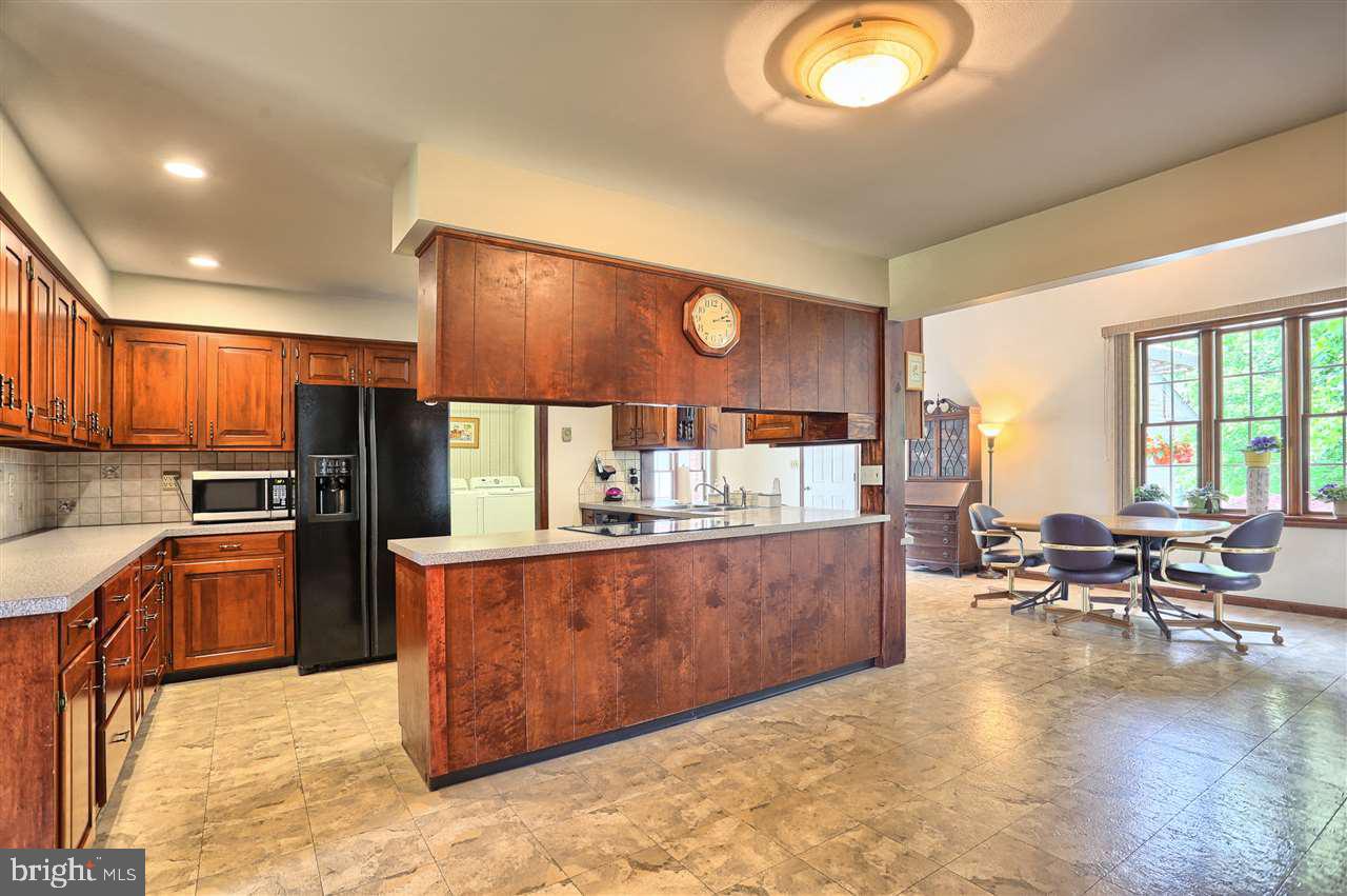 928 Alexander Spring Road Carlisle, PA 17015 - Photo 9 of 25 Gallery Image 9