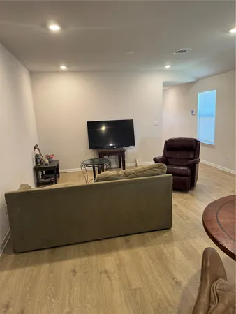 $335,000 | 140 Grey Slate Avenue, Marble Falls, TX 78654