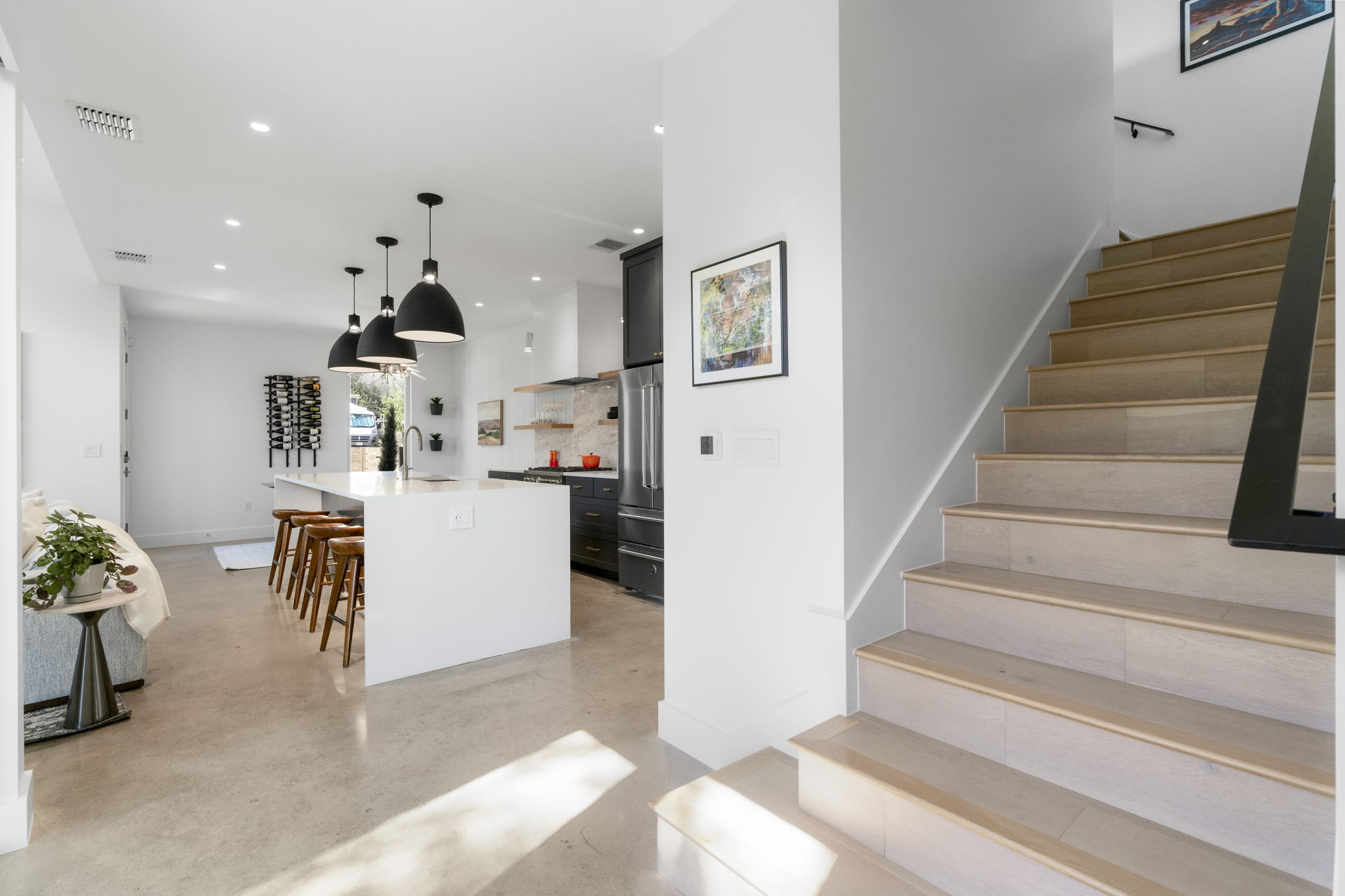 604 Cumberland Road Austin, TX 78704 - Photo 27 of 40 a view of entryway and hall
