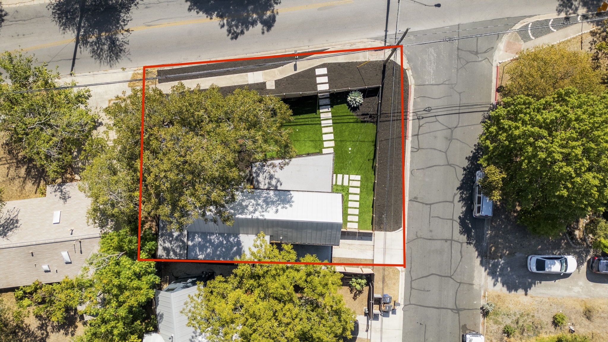 604 Cumberland Road Austin, TX 78704 - Photo 39 of 40 a view of a garden