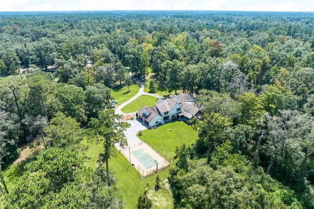 $1,995,000 | 75578 River Road, Covington, LA 70435