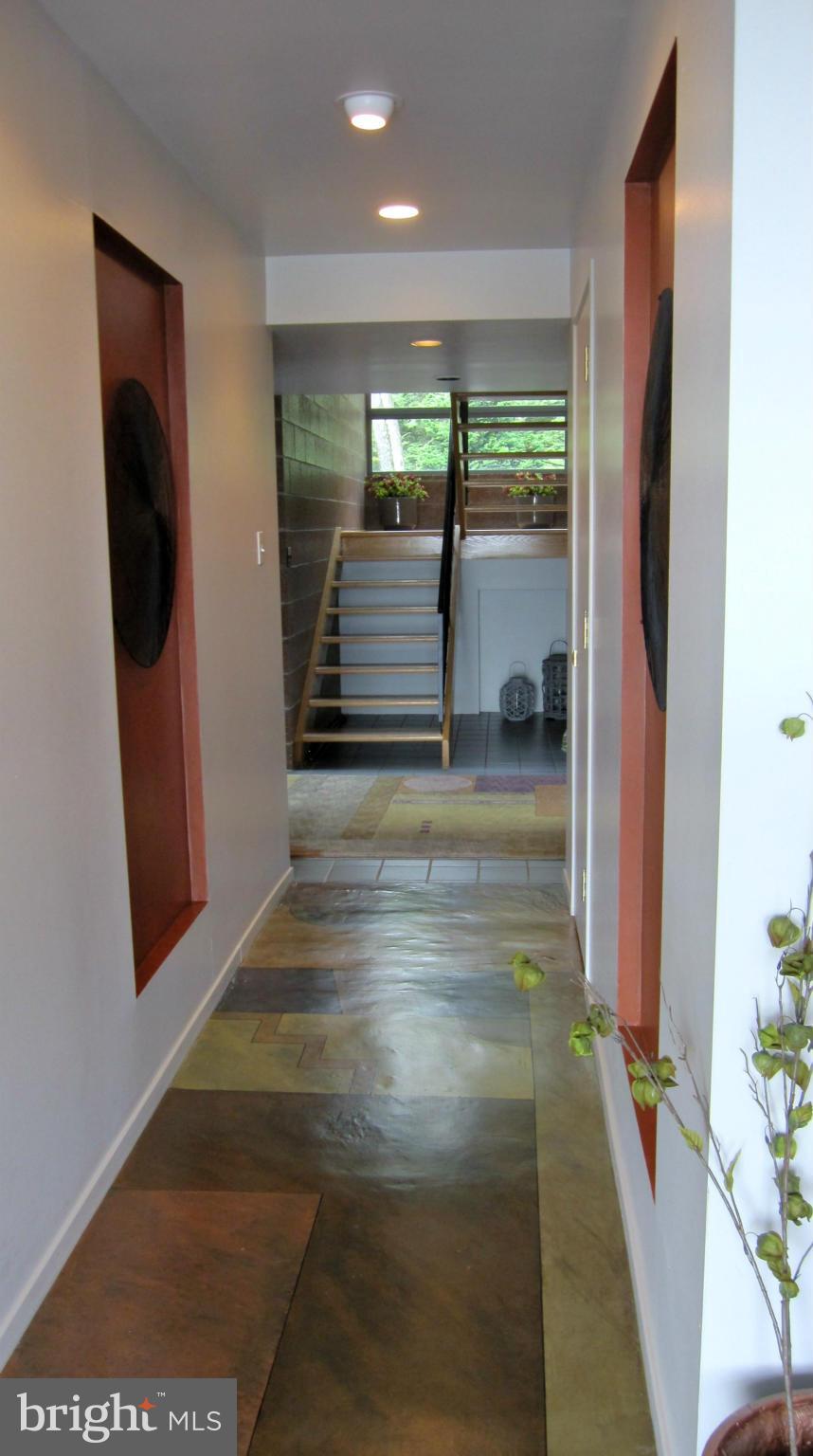 34876 Sunny Ridge Road Round Hill, VA 20141 - Photo 11 of 29 Interior (General)