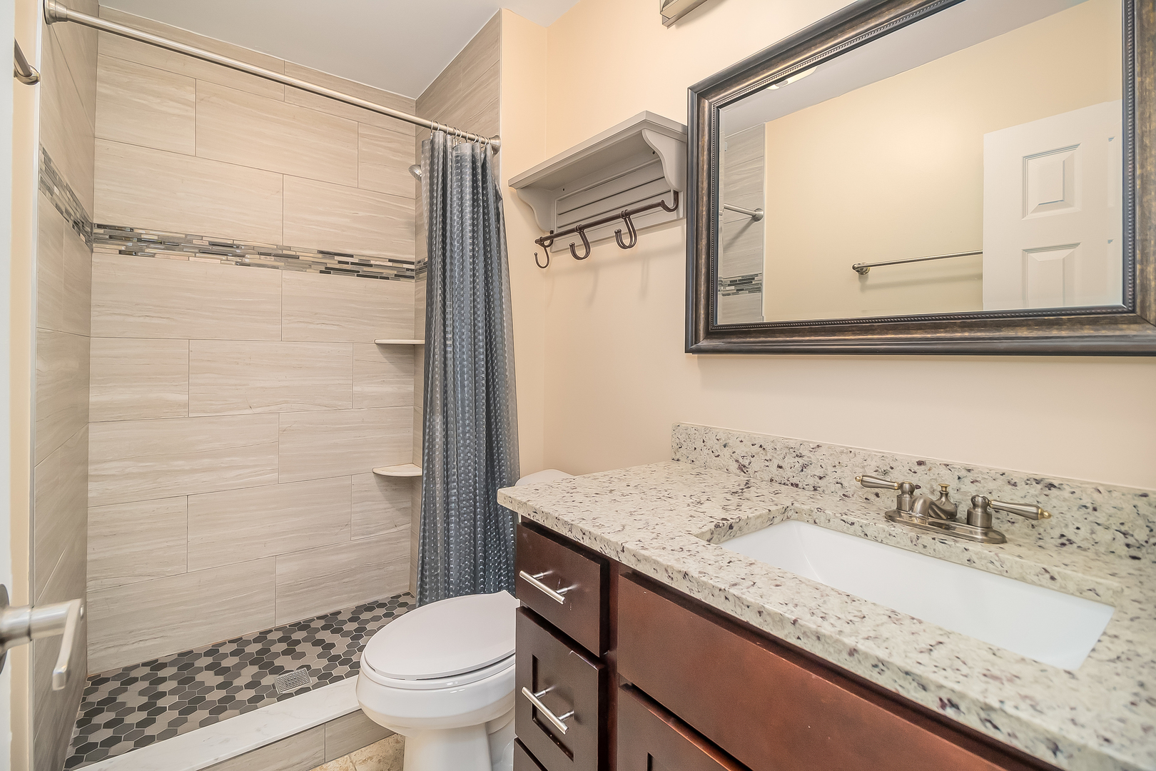 117 Julie Road Bolingbrook, IL 60440 - Photo 6 of 21