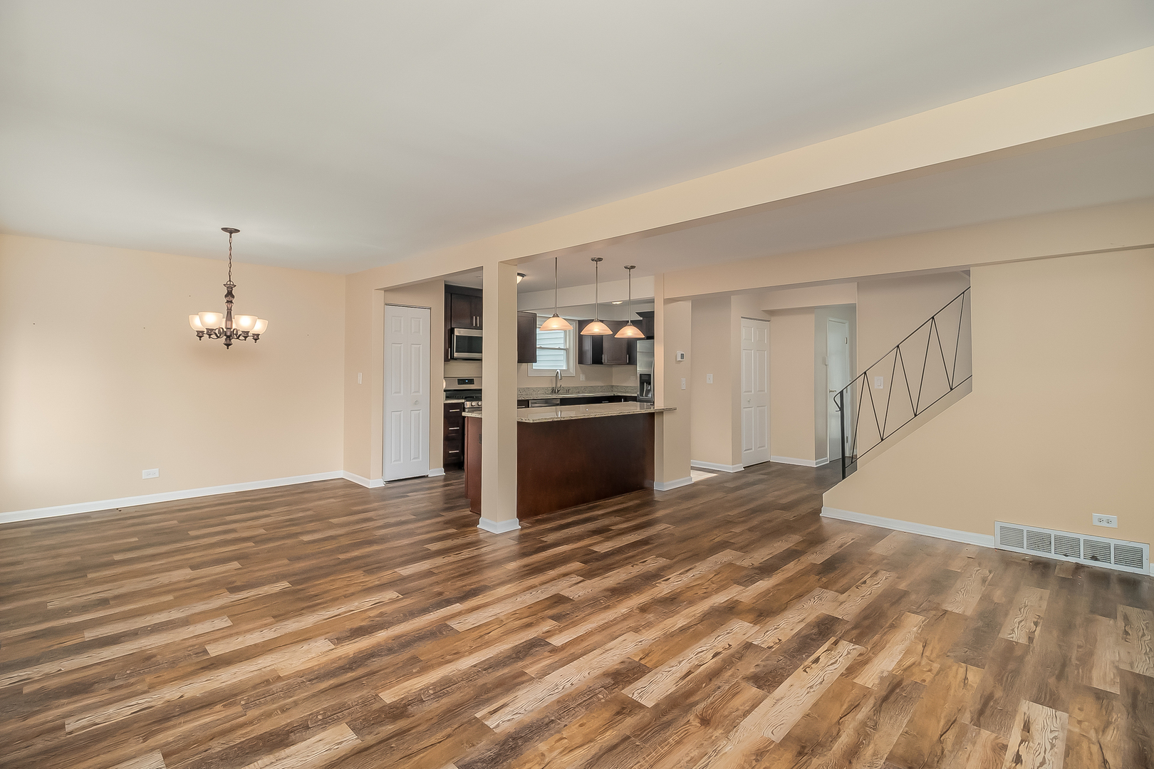 117 Julie Road Bolingbrook, IL 60440 - Photo 10 of 21