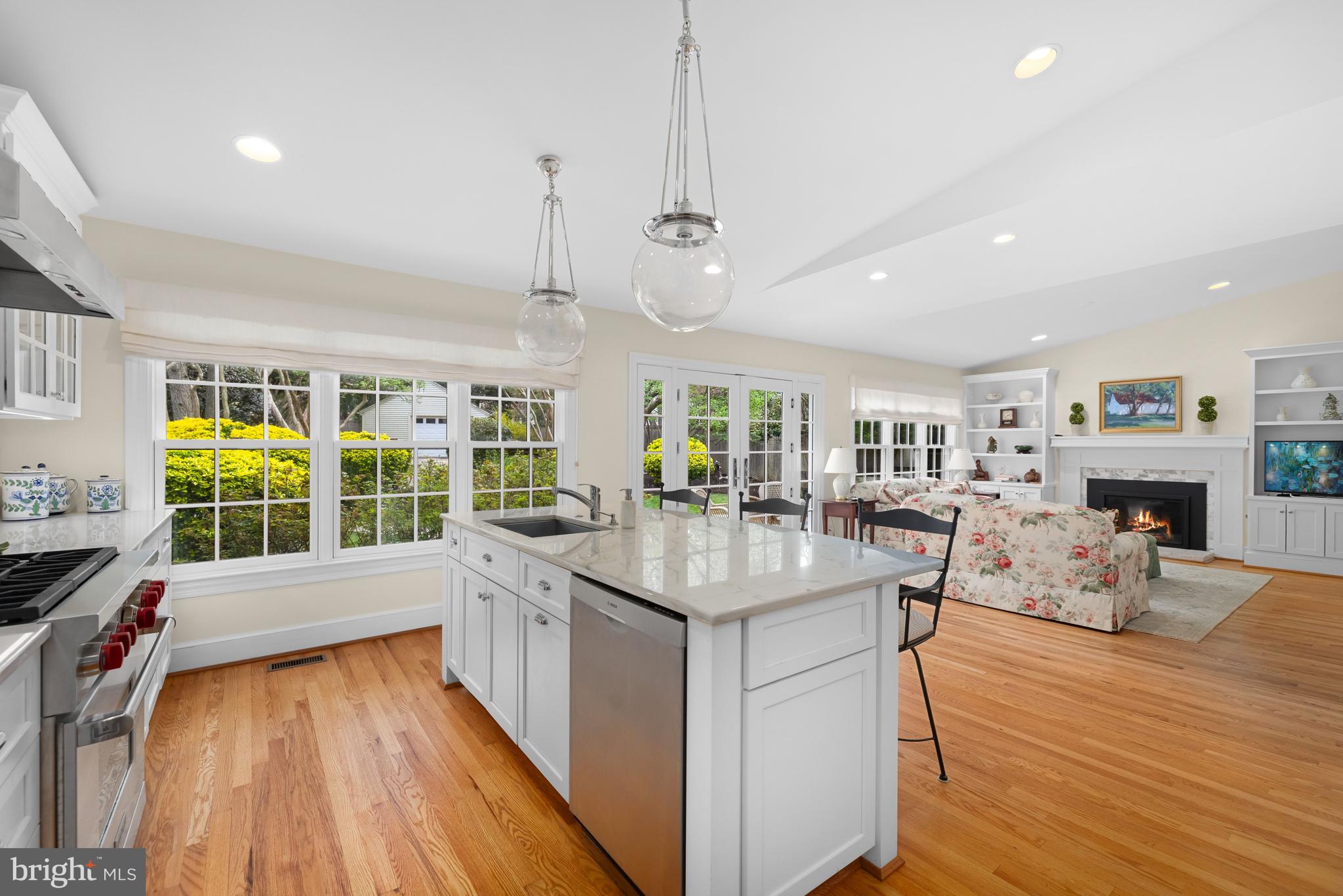 112 Summerfield Road Chevy Chase, MD 20815 - Photo 11 of 42 Main Level - Gourmet Kitchen