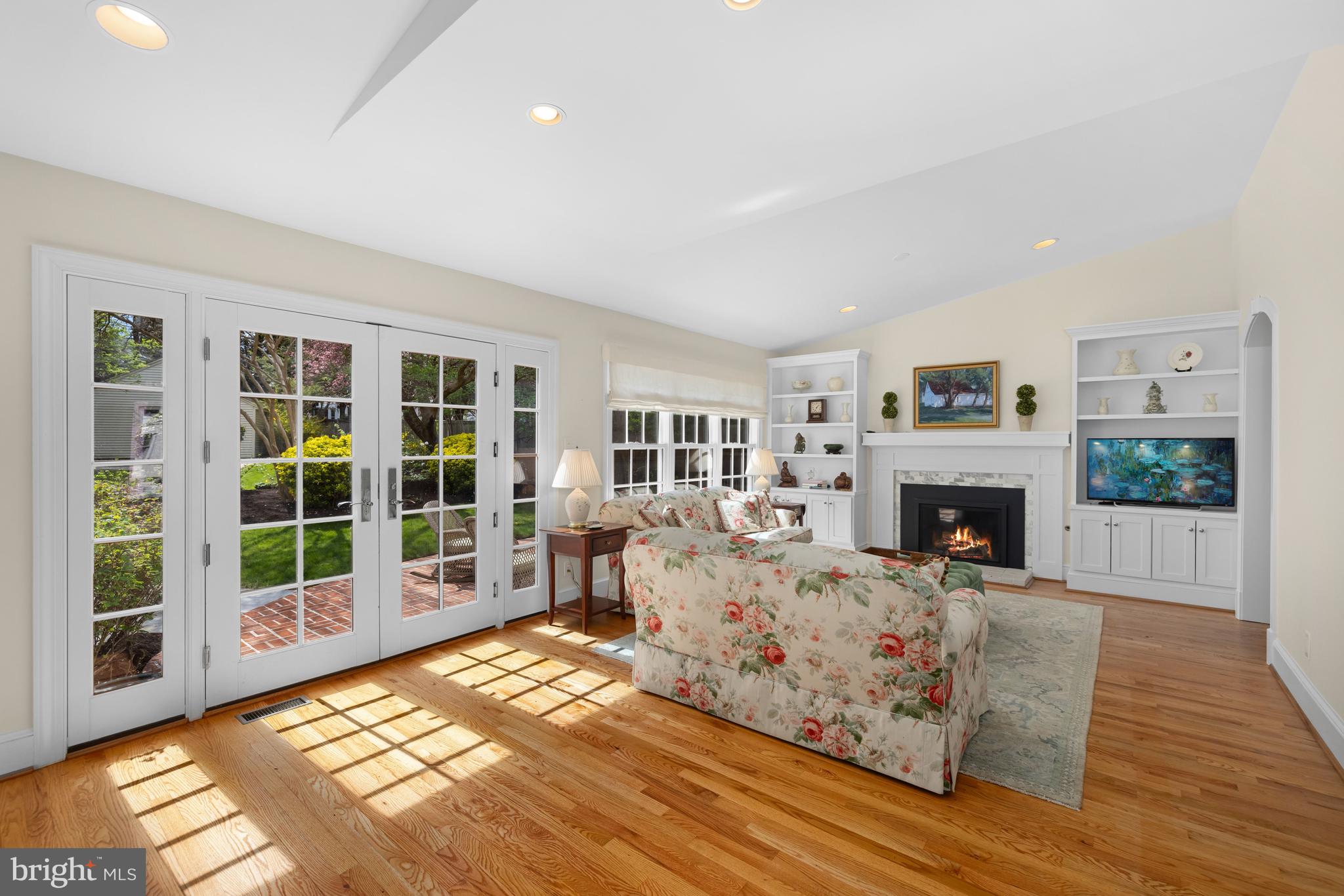 112 Summerfield Road Chevy Chase, MD 20815 - Photo 12 of 42 Main Level - Family Room