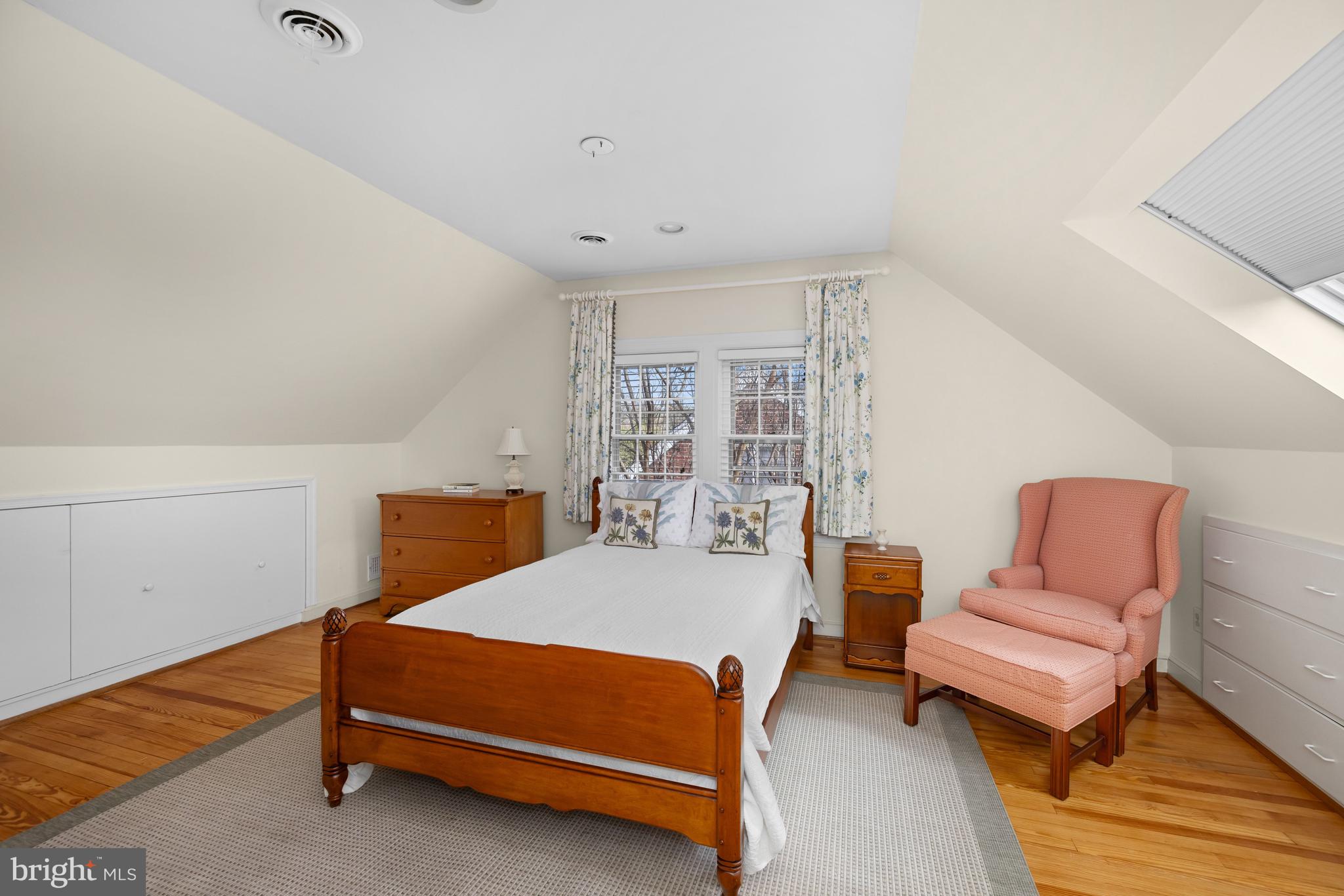 112 Summerfield Road Chevy Chase, MD 20815 - Photo 31 of 42 Top Level - Bedroom 5