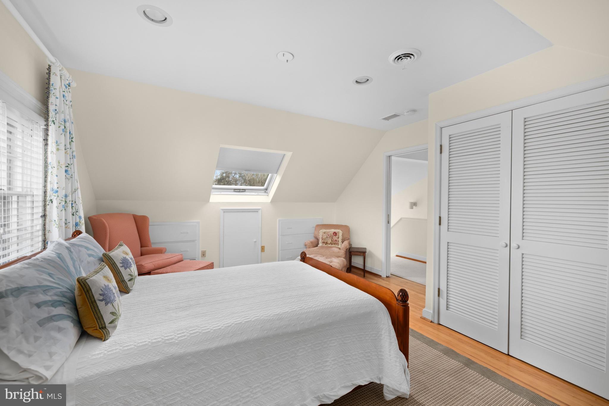 112 Summerfield Road Chevy Chase, MD 20815 - Photo 32 of 42 Top Level - Bedroom 5