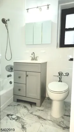 $264,000 | 208 Anderson Street, Unit 7SG, Hackensack, NJ 07601