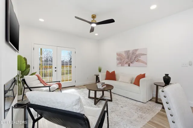 $525,000 | 1902 Woodbine Avenue, Knoxville, TN 37917