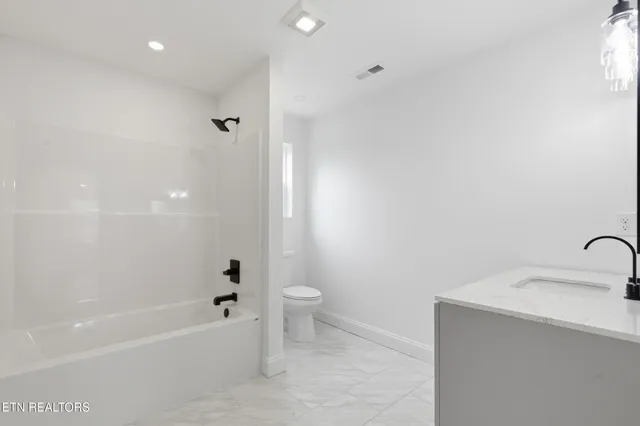 $525,000 | 1902 Woodbine Avenue, Knoxville, TN 37917