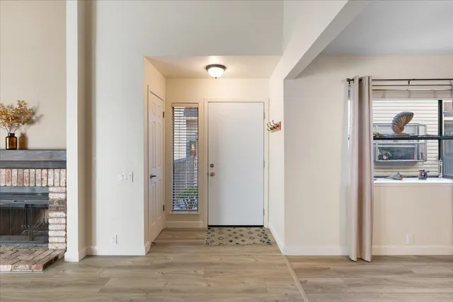 $224,800 | 2280 Hurley Way, Unit 32, Sacramento, CA 95825