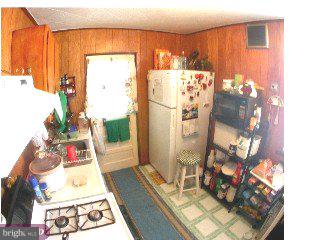6919 Clinton Road Upper Darby, PA 19082 - Photo 4 of 6