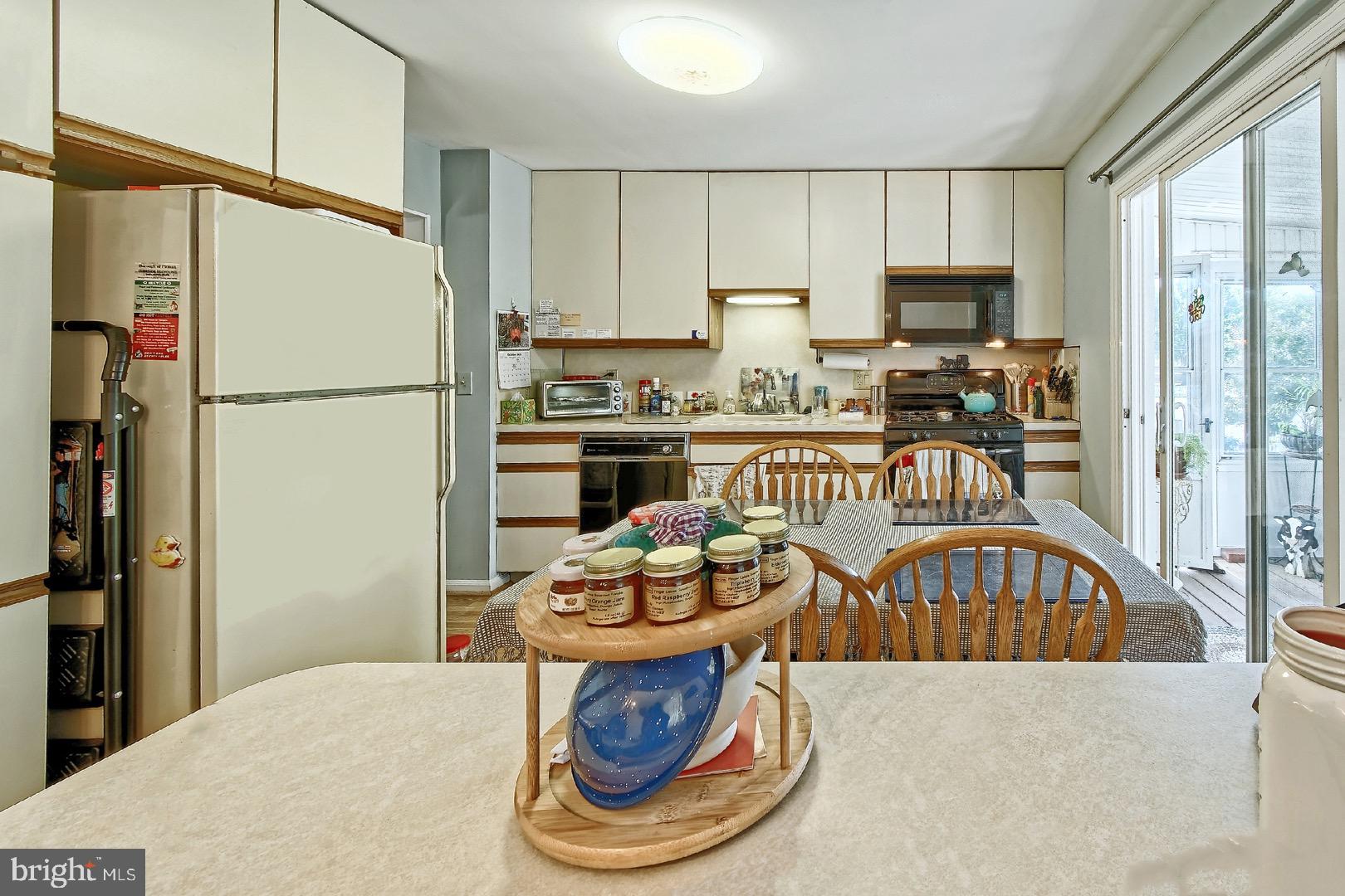 508 Hudson Avenue Pitman, NJ 08071 - Photo 10 of 32 View from dining room into kitchen