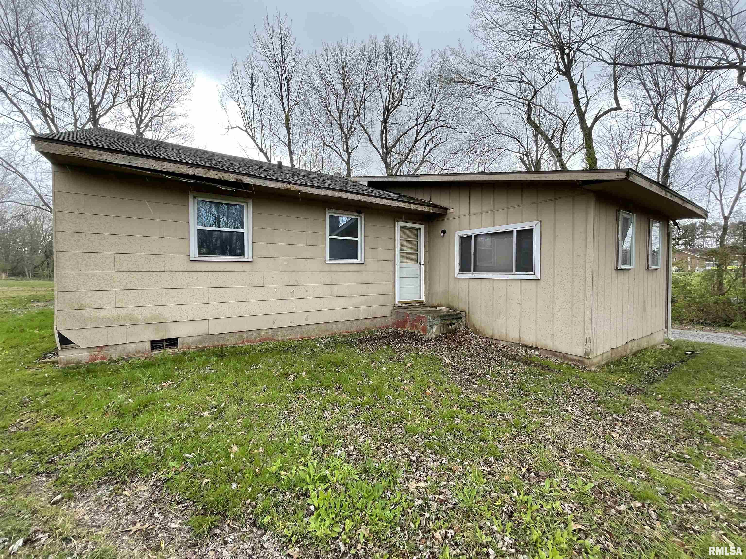 680 Airport Road Metropolis, IL 62960 - Photo 1 of 20