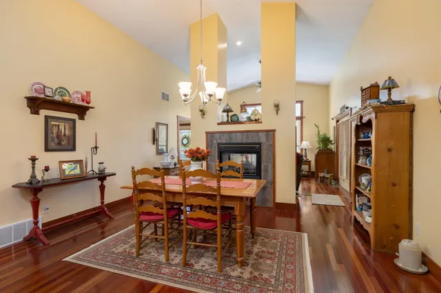 $399,900 | N2031 County Road F, La Crosse, WI 54601