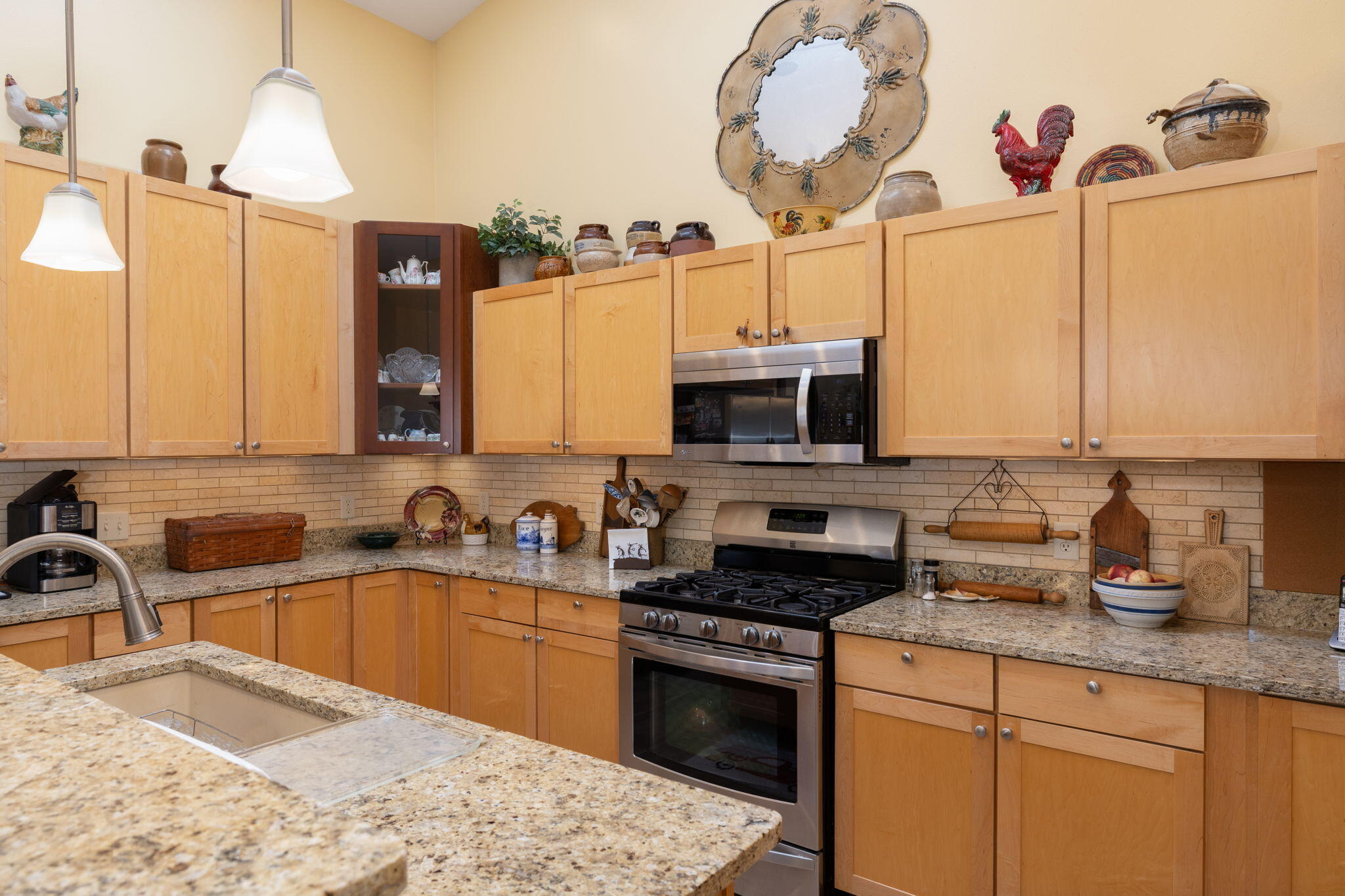 N2031 County Road F La Crosse, WI 54601 - Photo 7 of 25 Kitchen