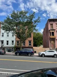 $320,000 | 95 Clinton Avenue, Albany, NY 12210