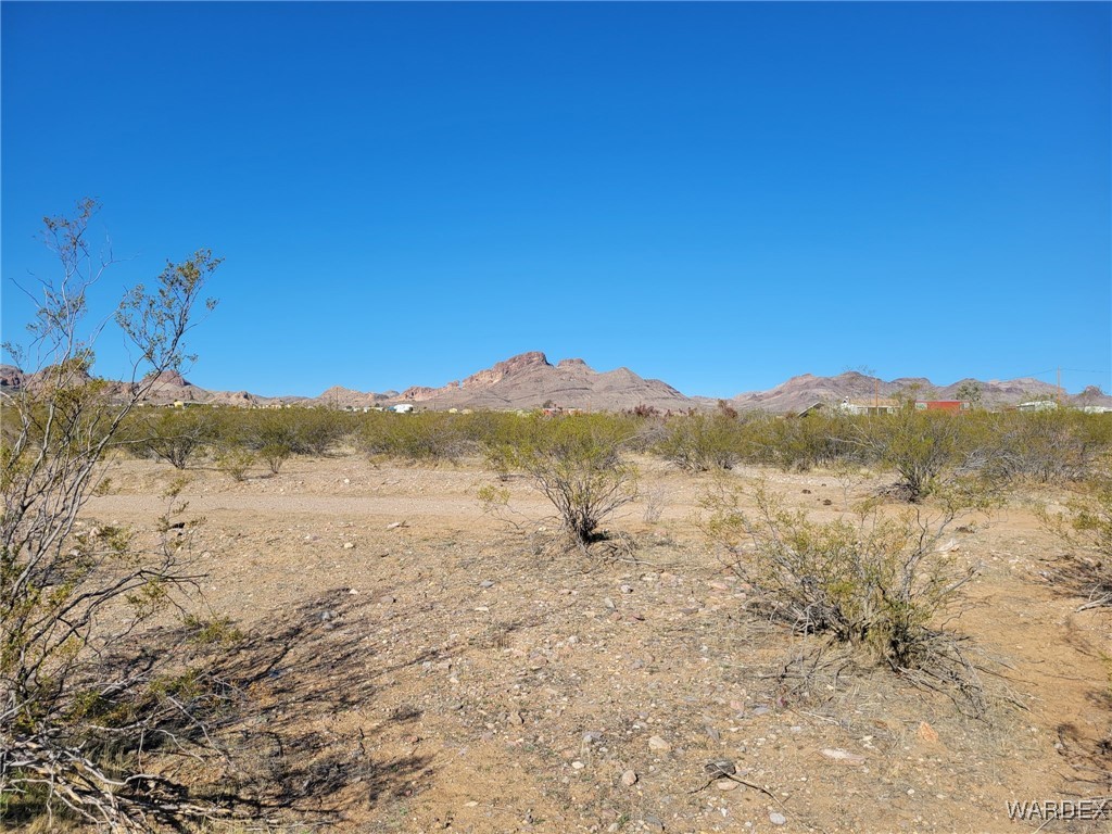 0 South Drake Road Golden Valley, AZ 86413 - Photo 4 of 10 View