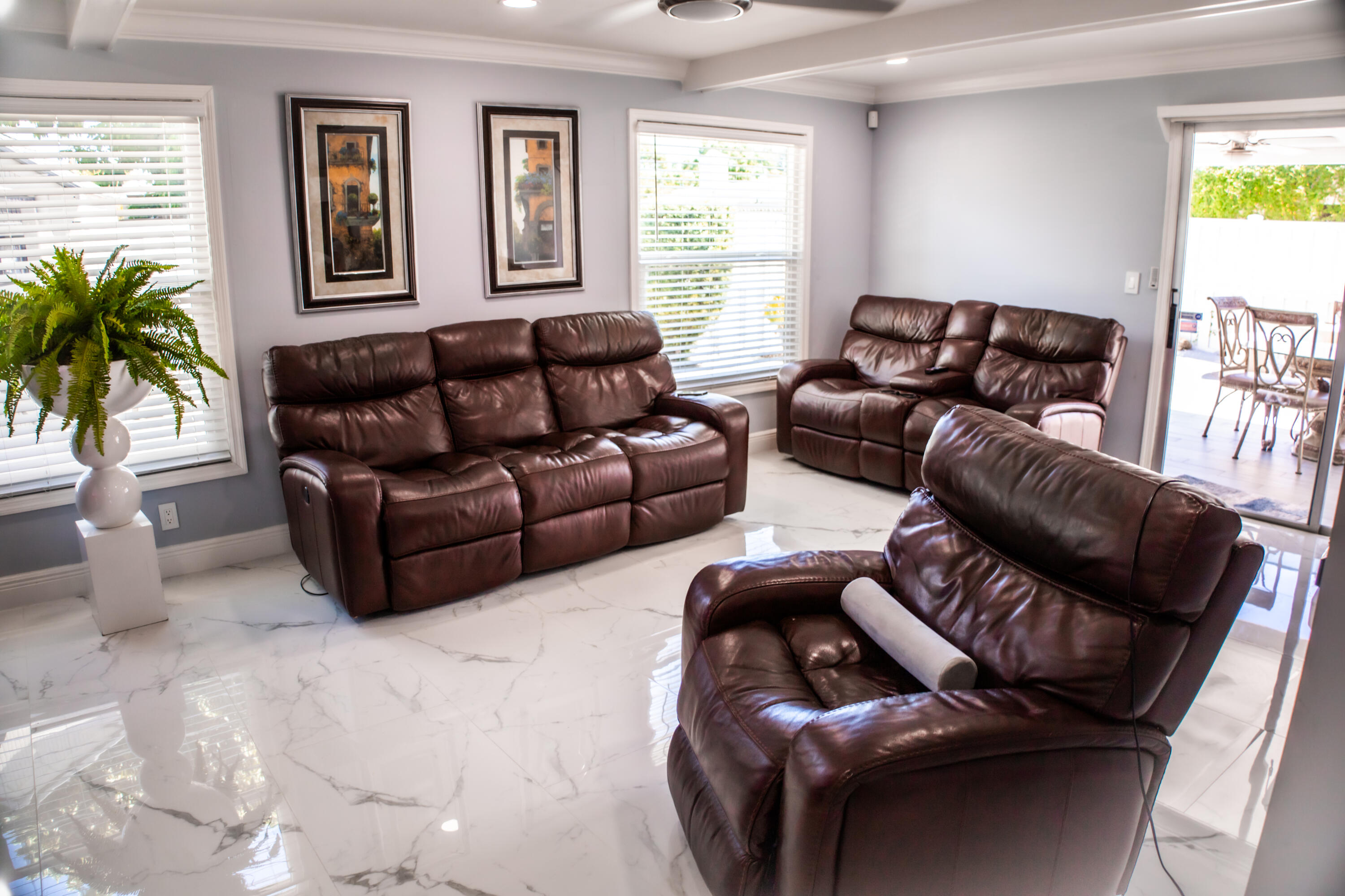 533 Cherry Road West Palm Beach, FL 33409 - Photo 14 of 37 27