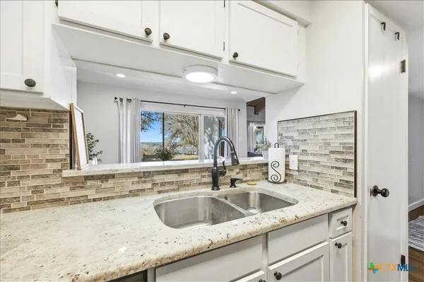 $1,350 | 1135 Parkview Drive, Unit C18, Canyon Lake, TX 78133