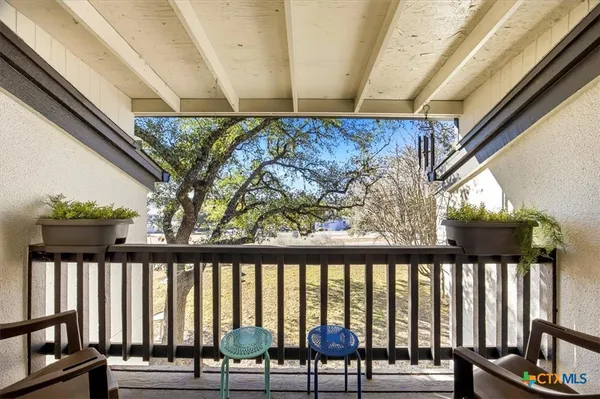 $1,350 | 1135 Parkview Drive, Unit C18, Canyon Lake, TX 78133