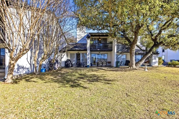 $1,350 | 1135 Parkview Drive, Unit C18, Canyon Lake, TX 78133