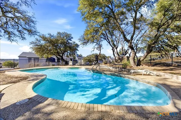 $1,350 | 1135 Parkview Drive, Unit C18, Canyon Lake, TX 78133