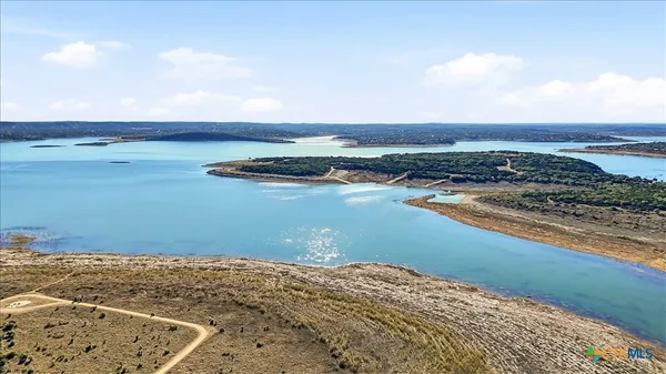 $1,350 | 1135 Parkview Drive, Unit C18, Canyon Lake, TX 78133