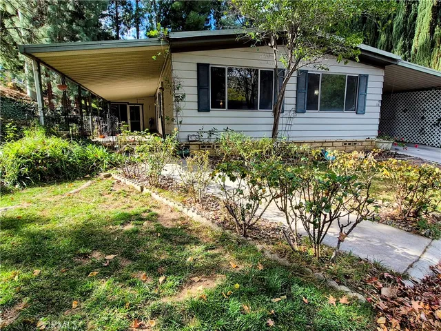 front view of house with a yard