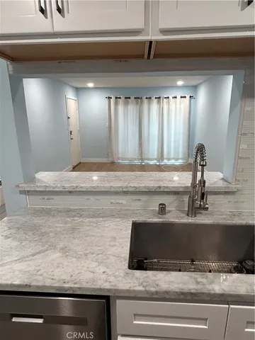 $2,150 | 1345 Cabrillo Park, Santa Ana, CA 92701