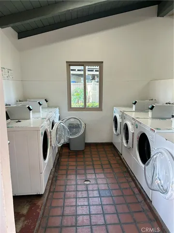 $2,150 | 1345 Cabrillo Park, Santa Ana, CA 92701