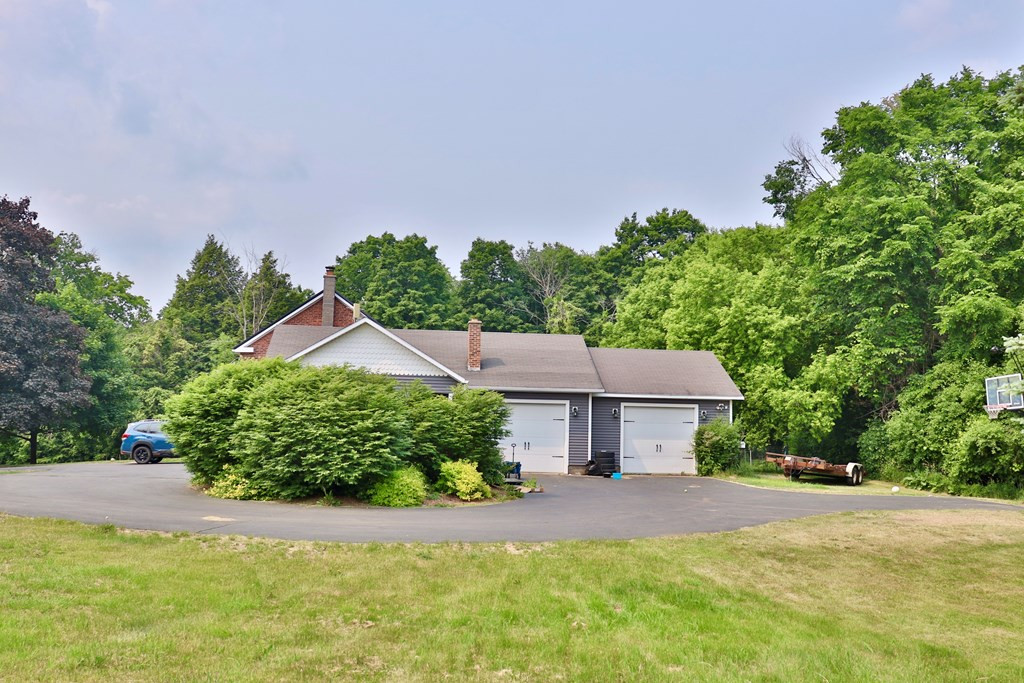 320 Thompson Road Mooers, NY 12958 - Photo 4 of 23 Gallery Image 4