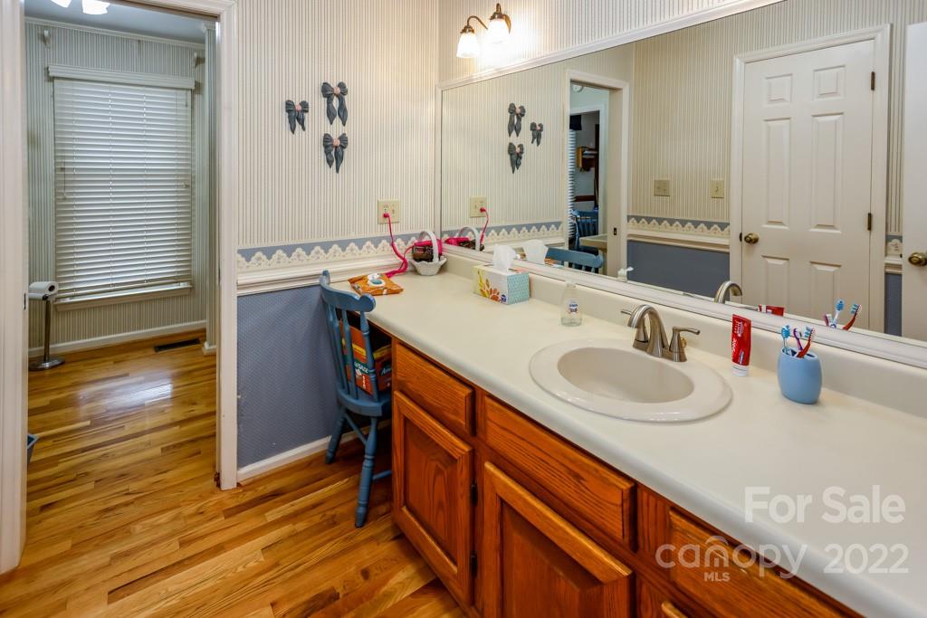 534 Buck Collins Road Forest City, NC 28043 - Photo 9 of 28 Gallery Image 9