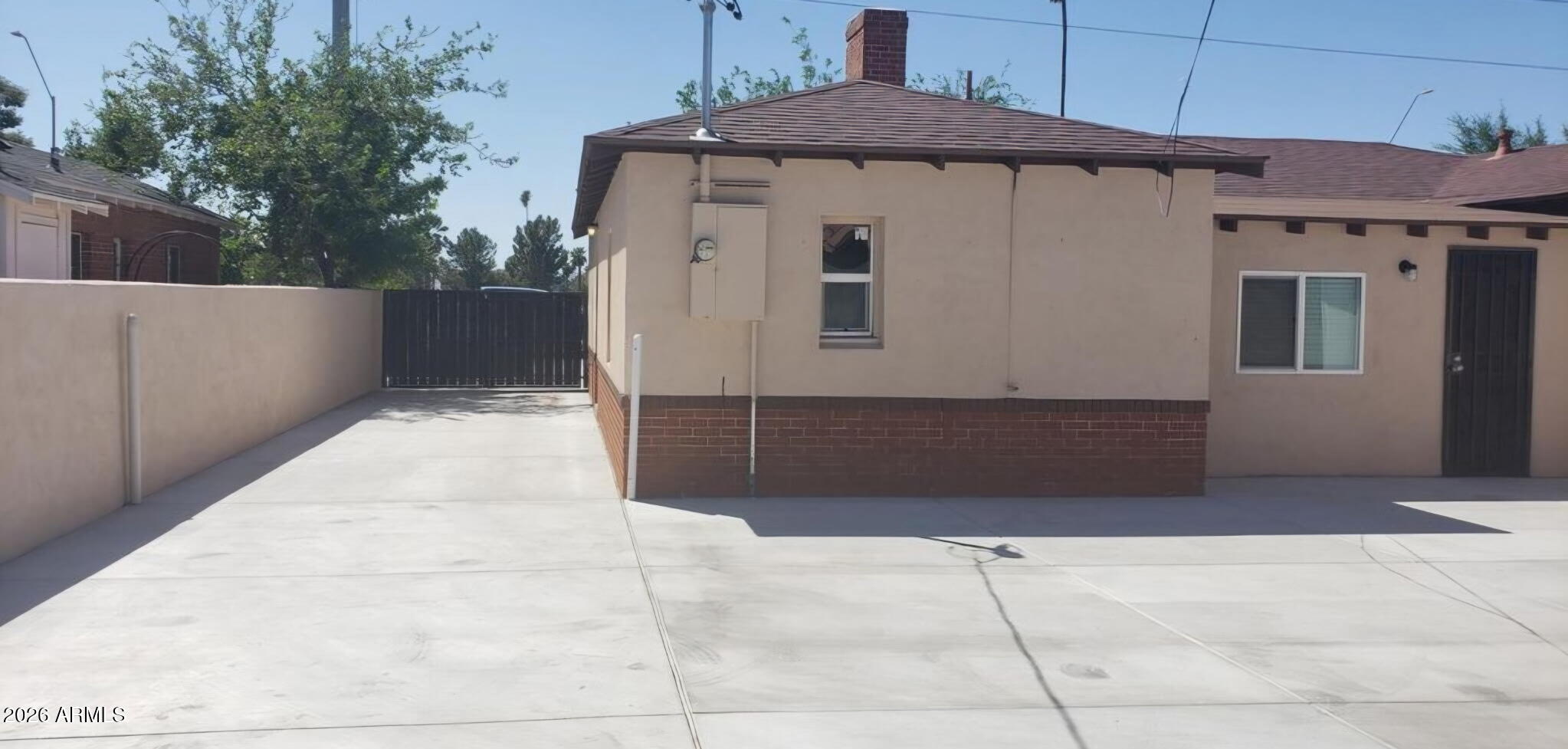 1724 West Thomas Road Phoenix, AZ 85015 - Photo 15 of 19 Drive through to the casita