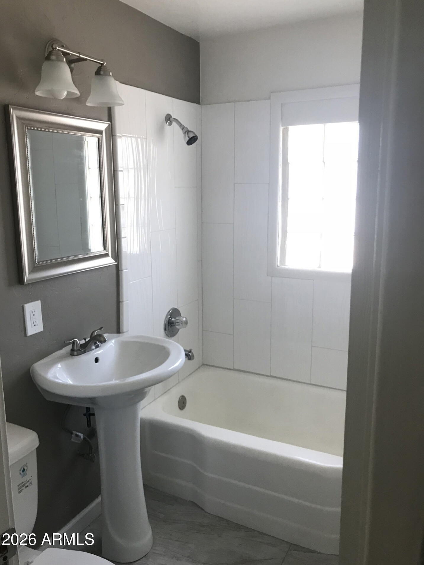 1724 West Thomas Road Phoenix, AZ 85015 - Photo 18 of 19 casita bathroom