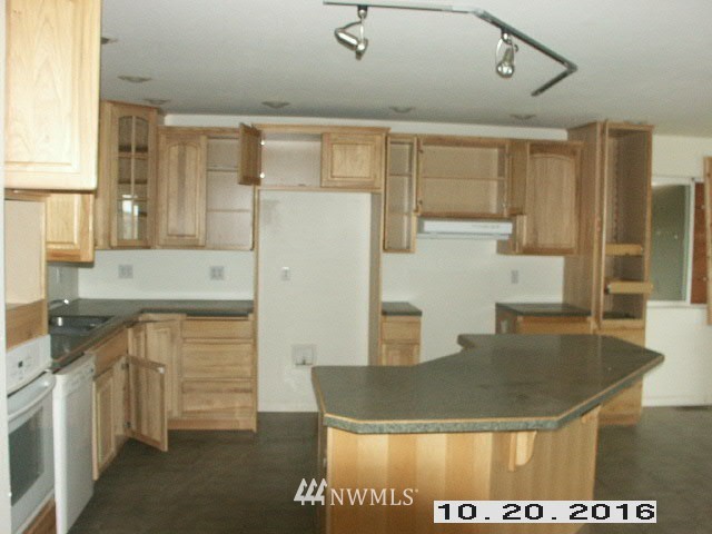 9357 Harris Road Northeast Moses Lake, WA 98837 - Photo 8 of 23 Gallery Image 8