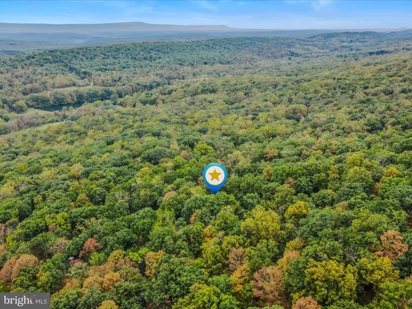 $445,000 | 35 Warbler's Way, Berkeley Springs, WV 25411