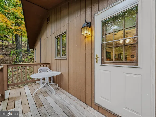 $445,000 | 35 Warbler's Way, Berkeley Springs, WV 25411