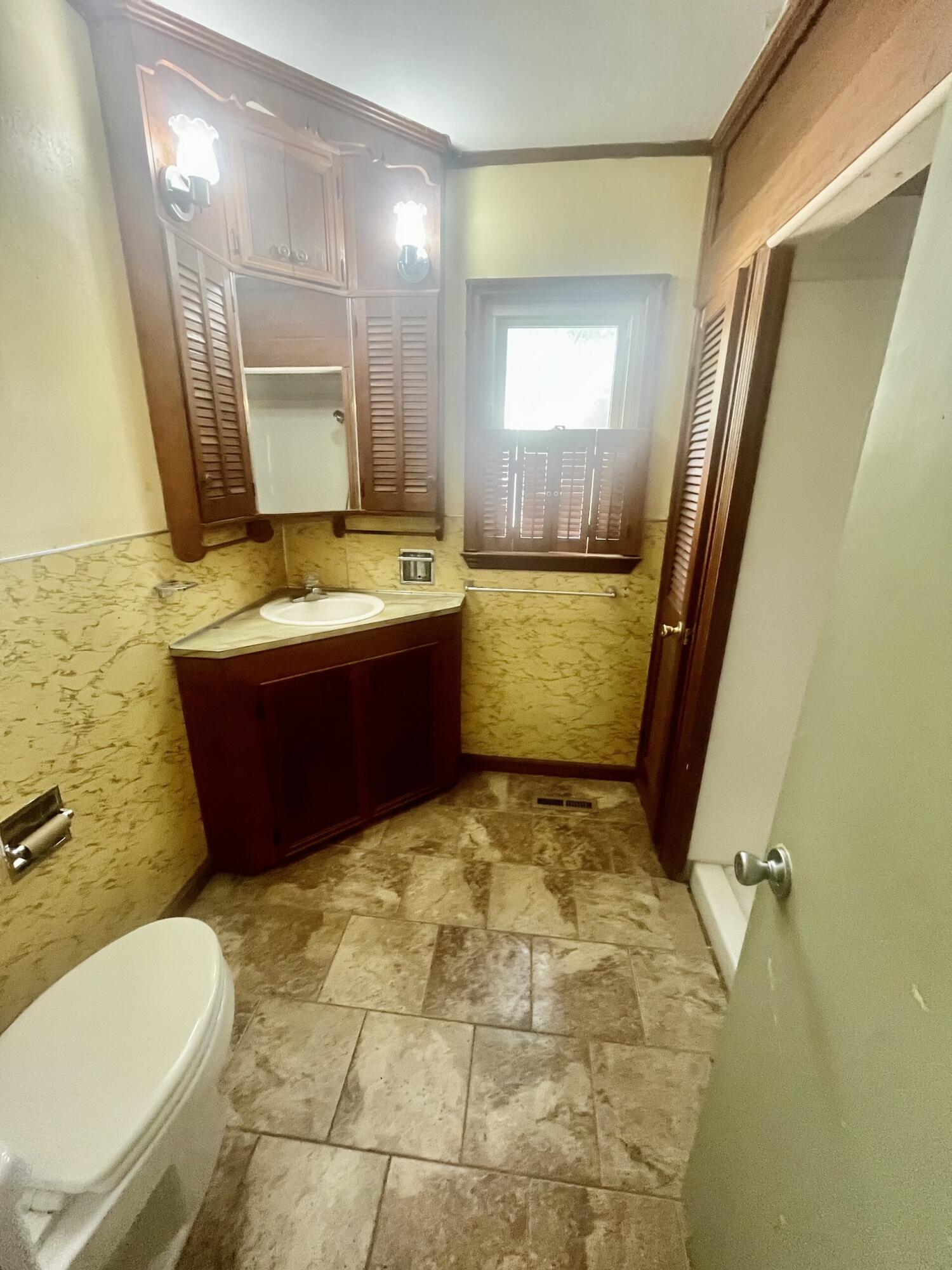 210 Orange Street Walterboro, SC 29488 - Photo 12 of 25