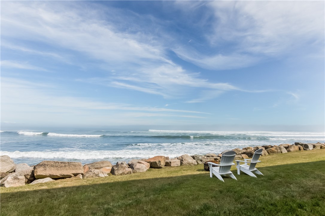 78 Calef Avenue Narragansett, RI 02882 - Photo 12 of 36