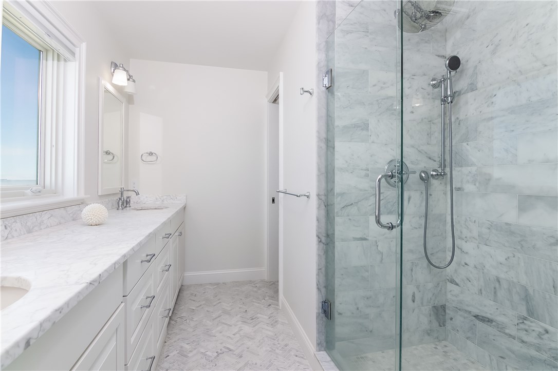 78 Calef Avenue Narragansett, RI 02882 - Photo 28 of 36