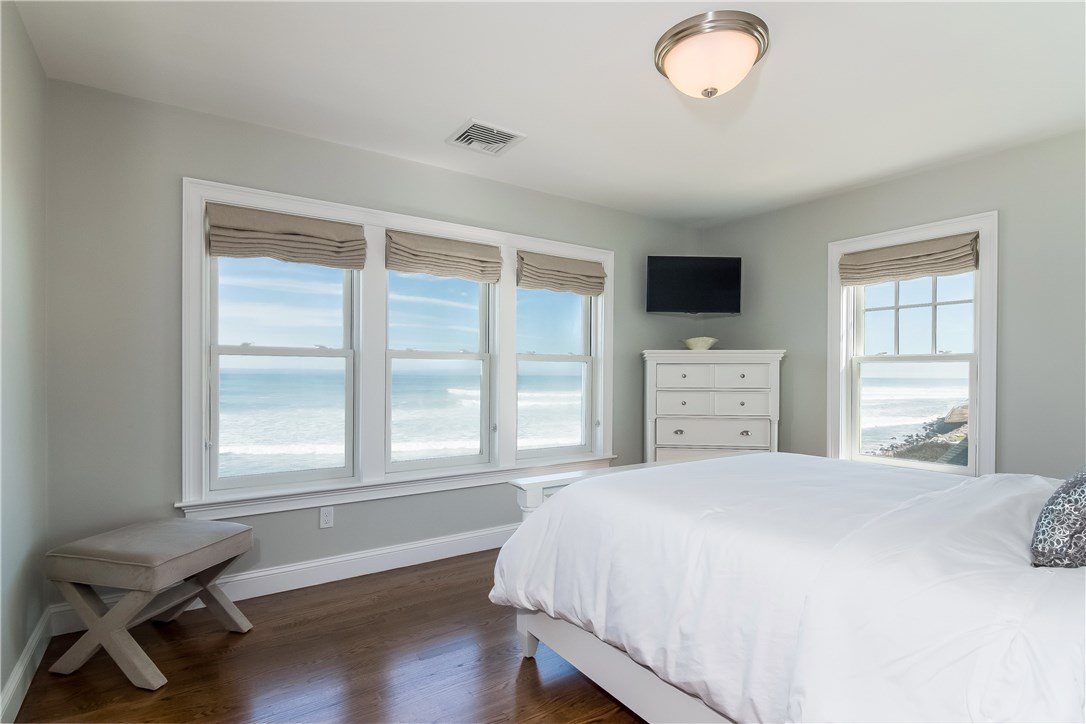78 Calef Avenue Narragansett, RI 02882 - Photo 29 of 36